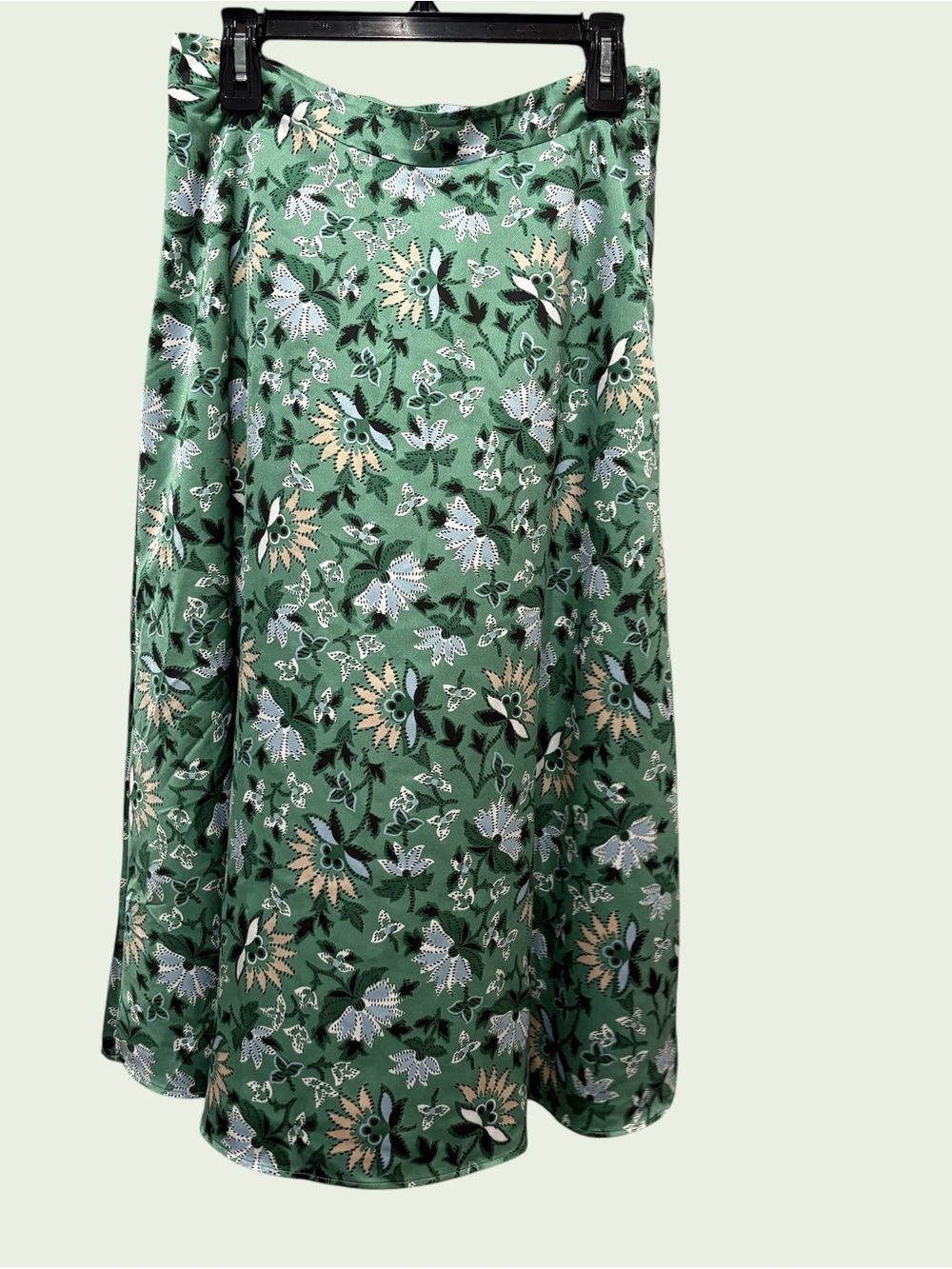 Ann Taylor satin Green Floral Midi Skirt size